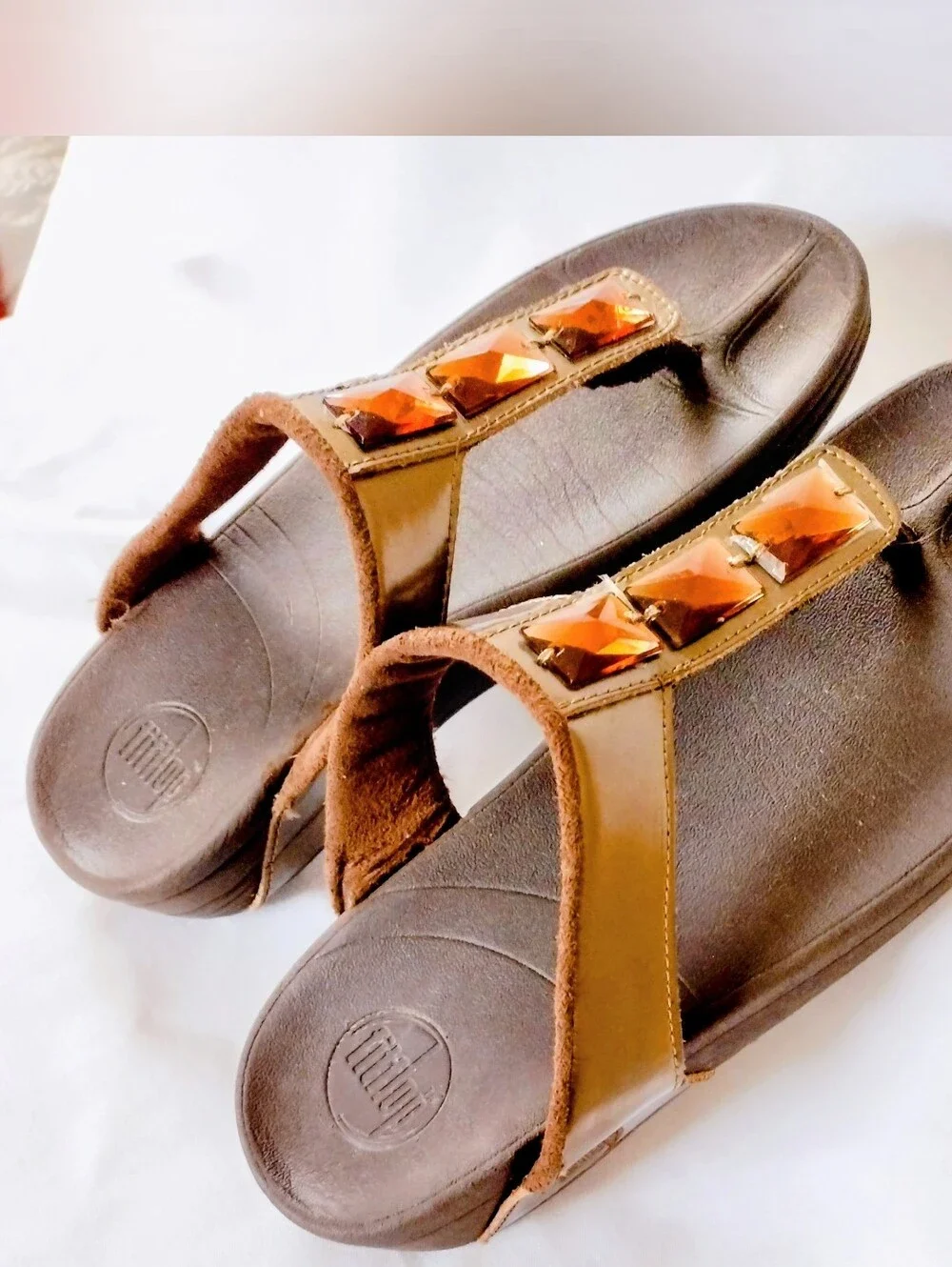 Bronze Leather FitFlop Pietra Thong Sandals With Micro Wobleboard - Picture 2 of 10